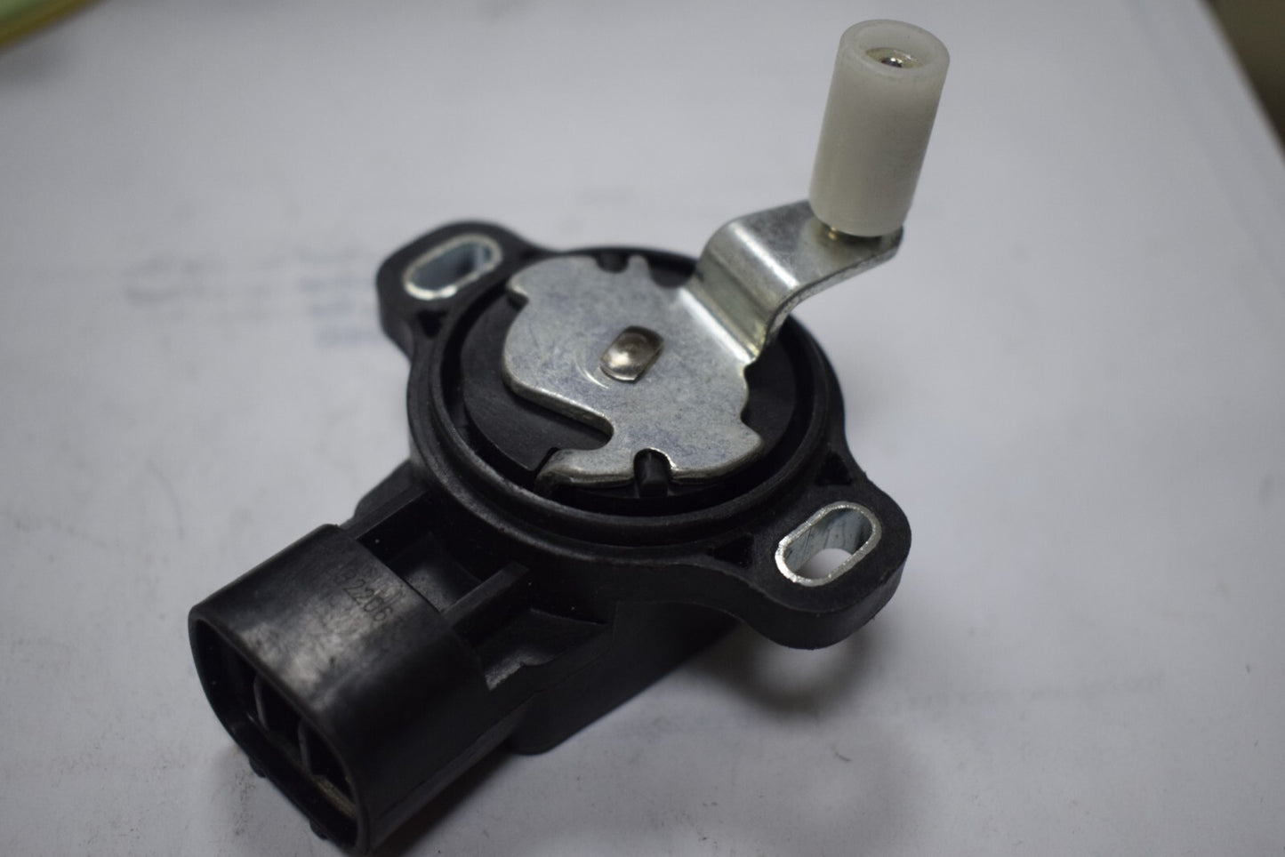 The new A0065422018 downstream oxygen sensor is suitable for Mercedes-Benz CLS550 4.6L (2012-2016).