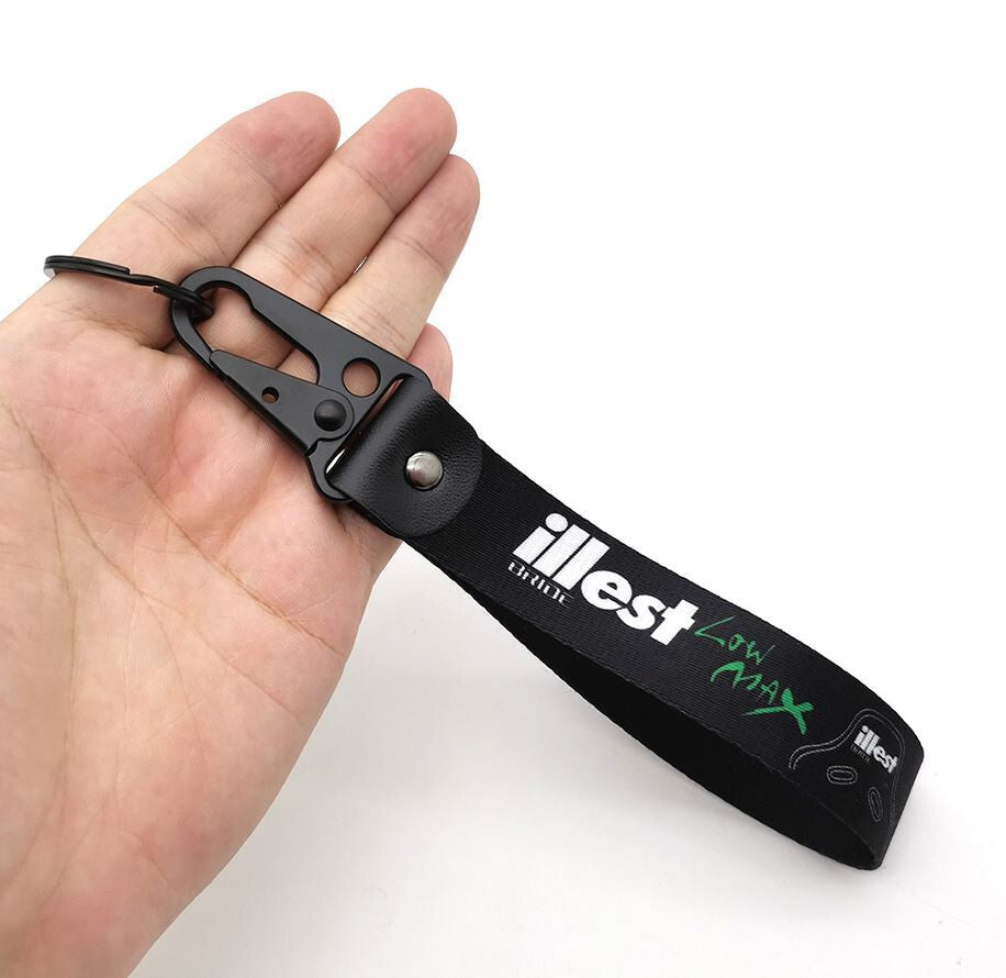 Car keychain/key ring with lanyard, car accessories, worst black, suitable for Mitsubishi .