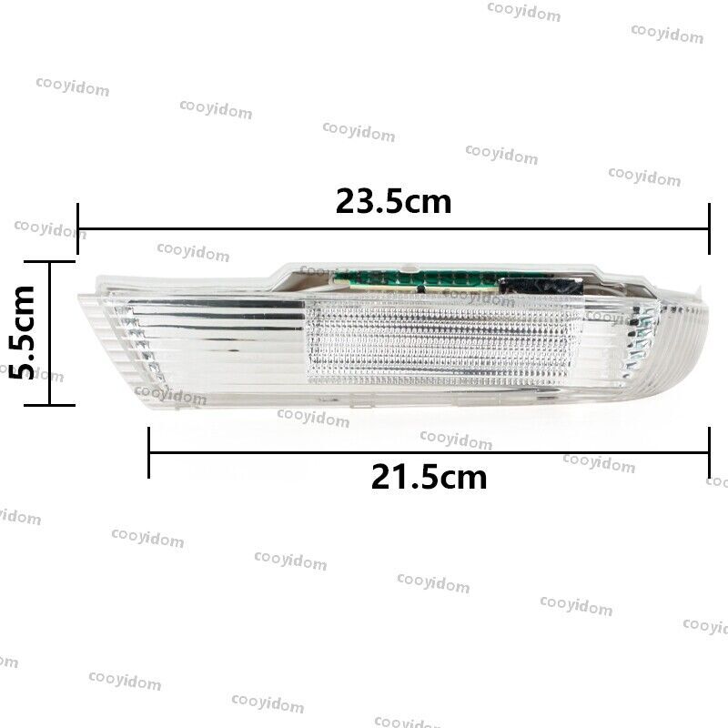 One left-hand LED turn signal indicator light for Volkswagen Touareg 2003-2004-2007.