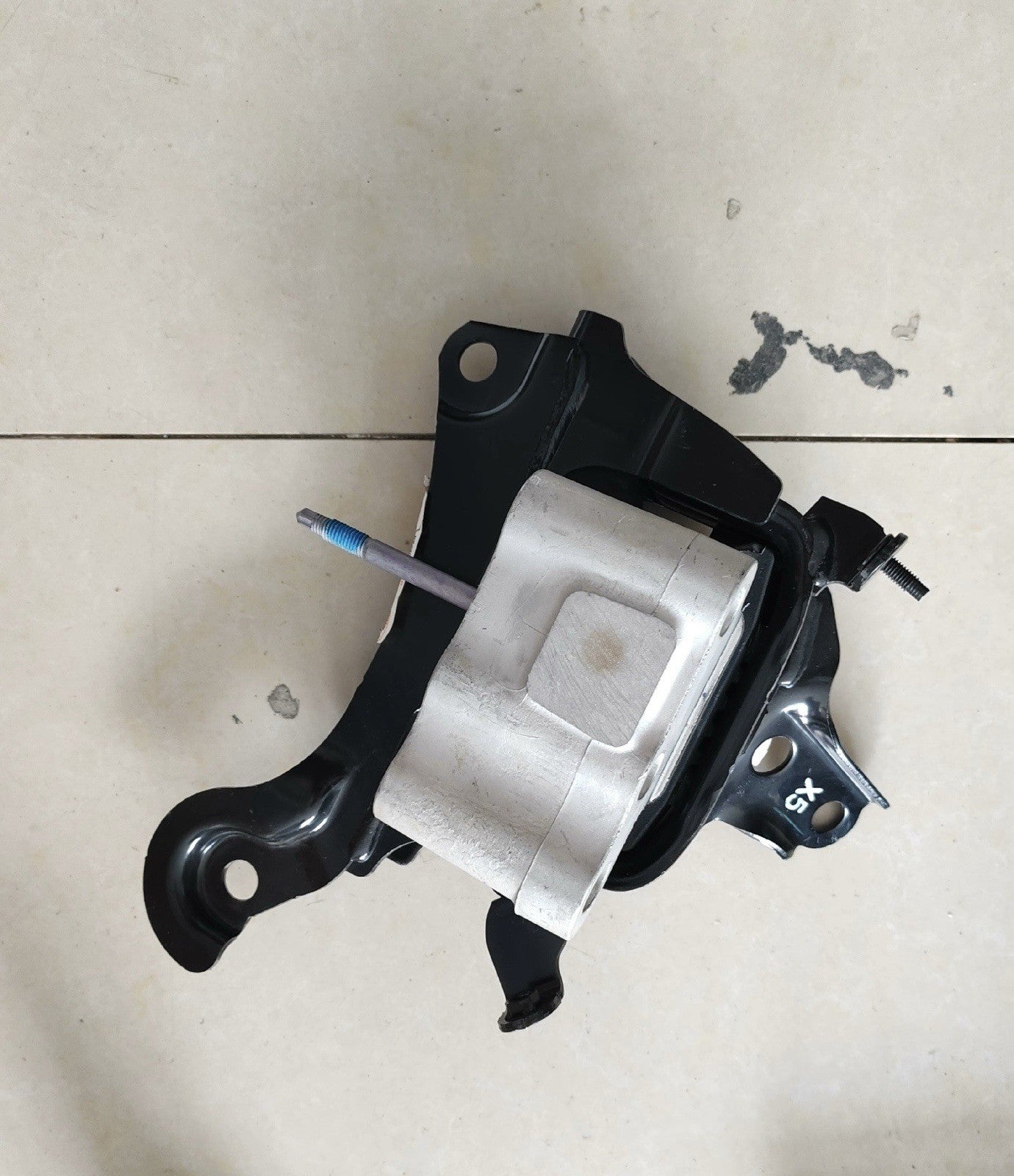 OEM 12372-24090 Engine Mount Insulator Left Fit Prius for Corolla Cross 23-24