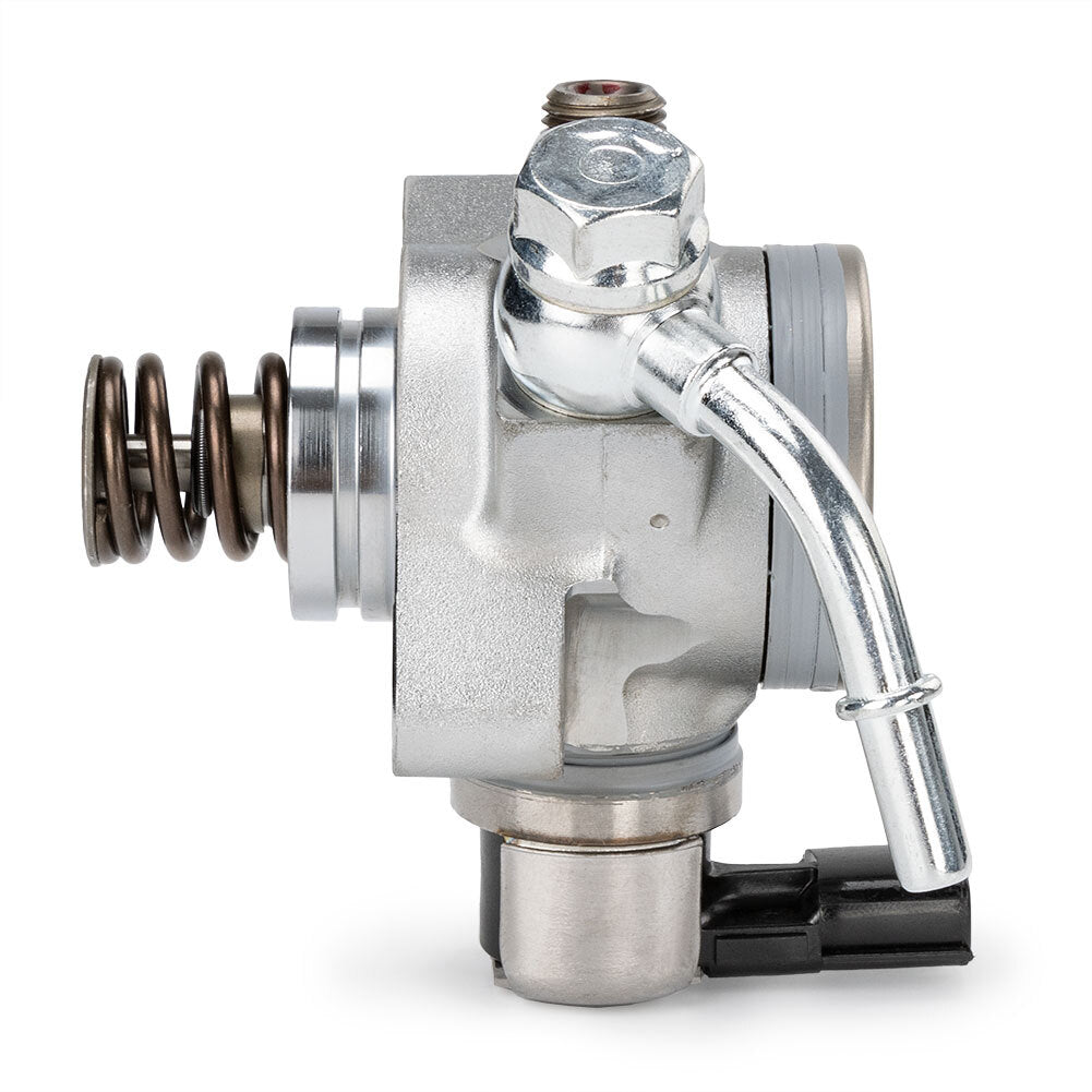 One high-pressure fuel pump suitable for Mazda CX-5, M6, and M3 (2012-2018) 2.0L and 2.5L models. PE19-20-3F0