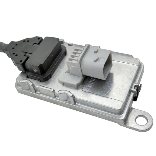 Nitrogen Oxygen O2 Nox Sensor for Mercedes-Benz Truck A0101531728 5WK97332A