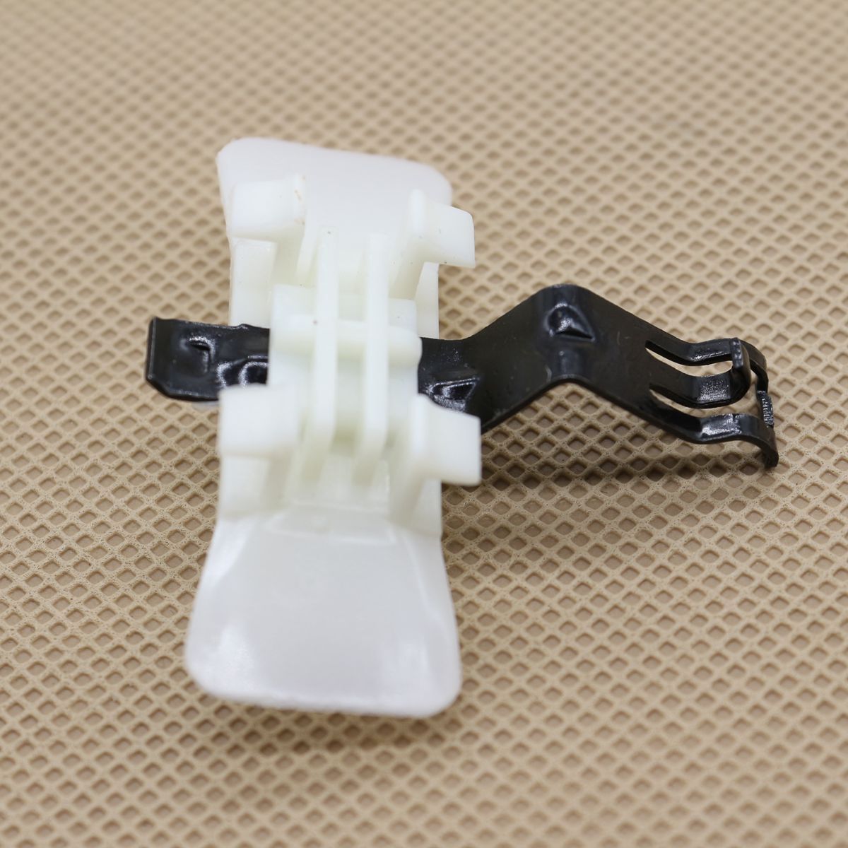 10Pcs for Mercedes-Benz W124 E-Class Lower Decor Moulding Trim Positioner Clips