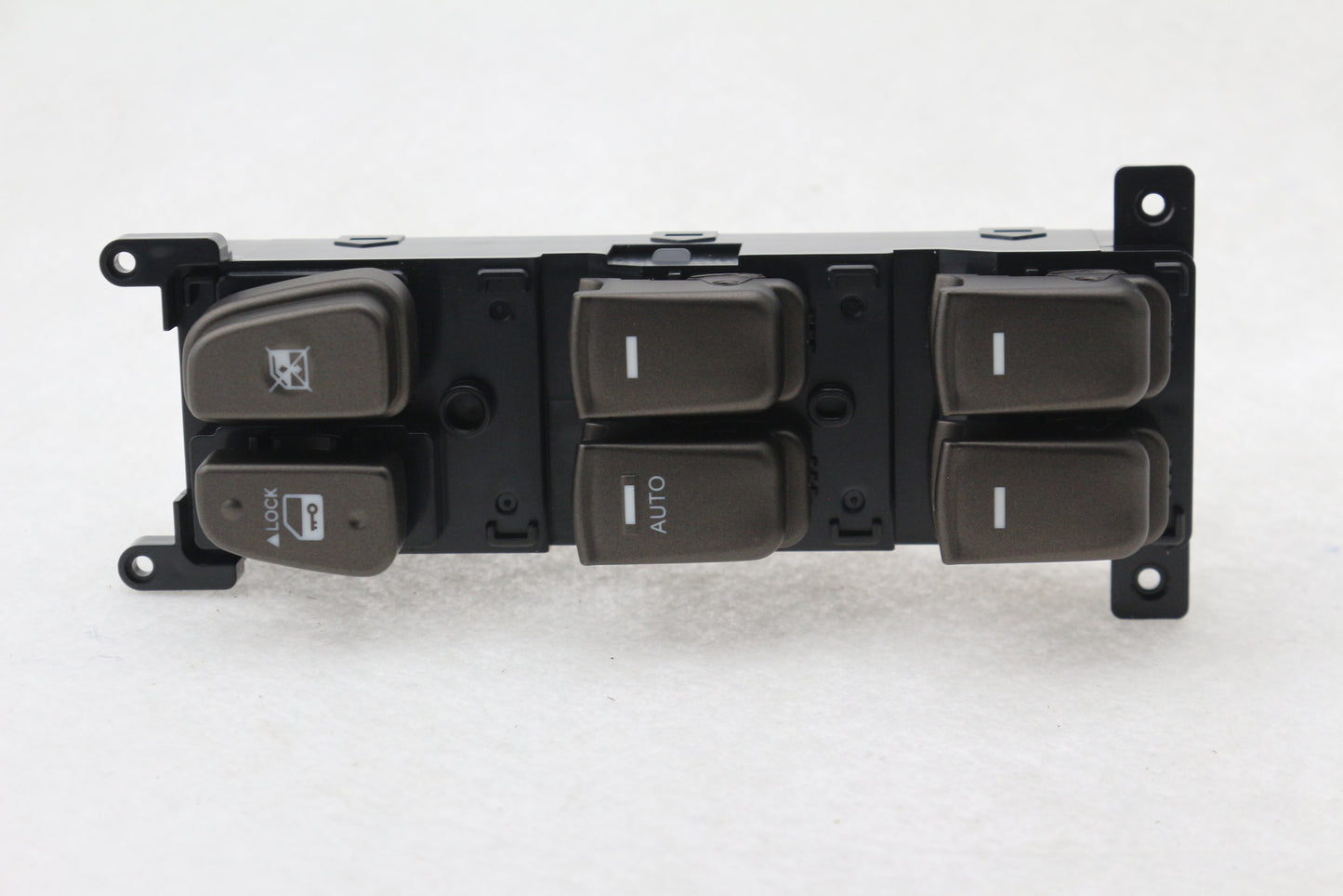 Car Electric Power Window Switch 93570-3K600 for Hyundai Sonata 2008-2010