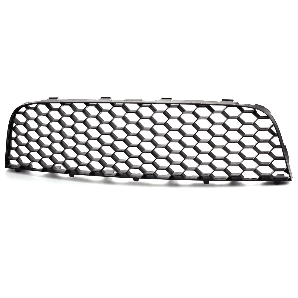 The front lower grille and fog light grille covers are suitable for 2005-2009 for Volkswagen for Golf MK5 GTI models.
