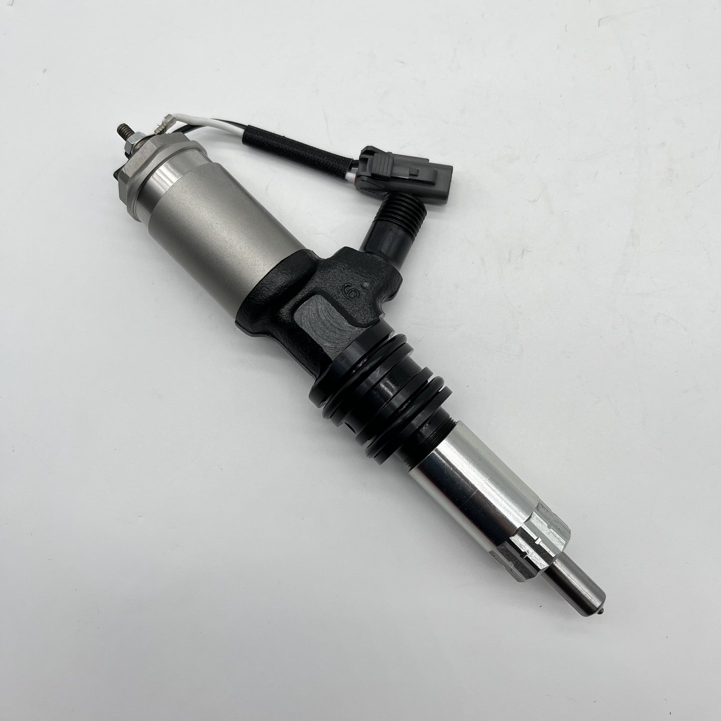 095000-0212 ME132614 Common Rail Diesel Fuel Injector for Mitsubishi 6M60T
