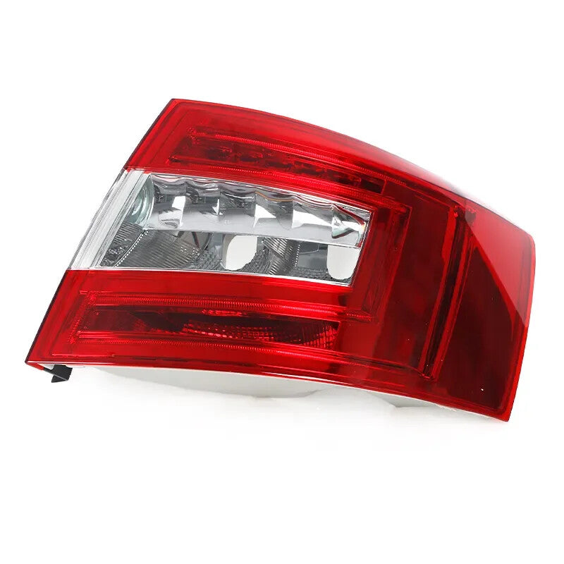 Left rear taillight housing/protective cover for Skoda Octavia 2015, 2016, and 2017 models.