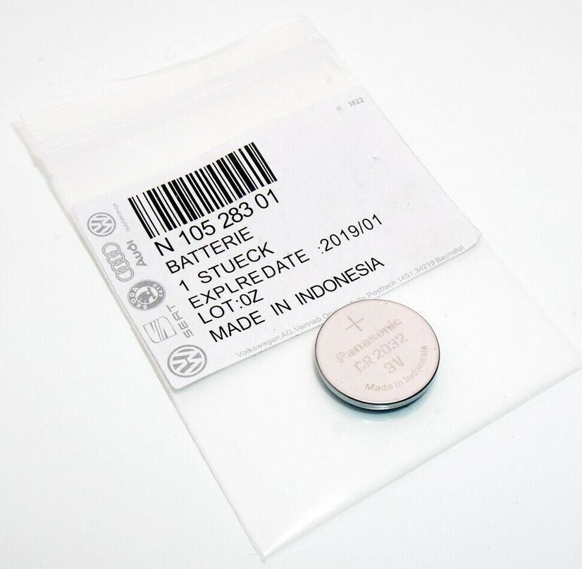 1 piece lithium coin battery car SUV keychain CR2032 N10528301 suitable for Audi and for VW .
