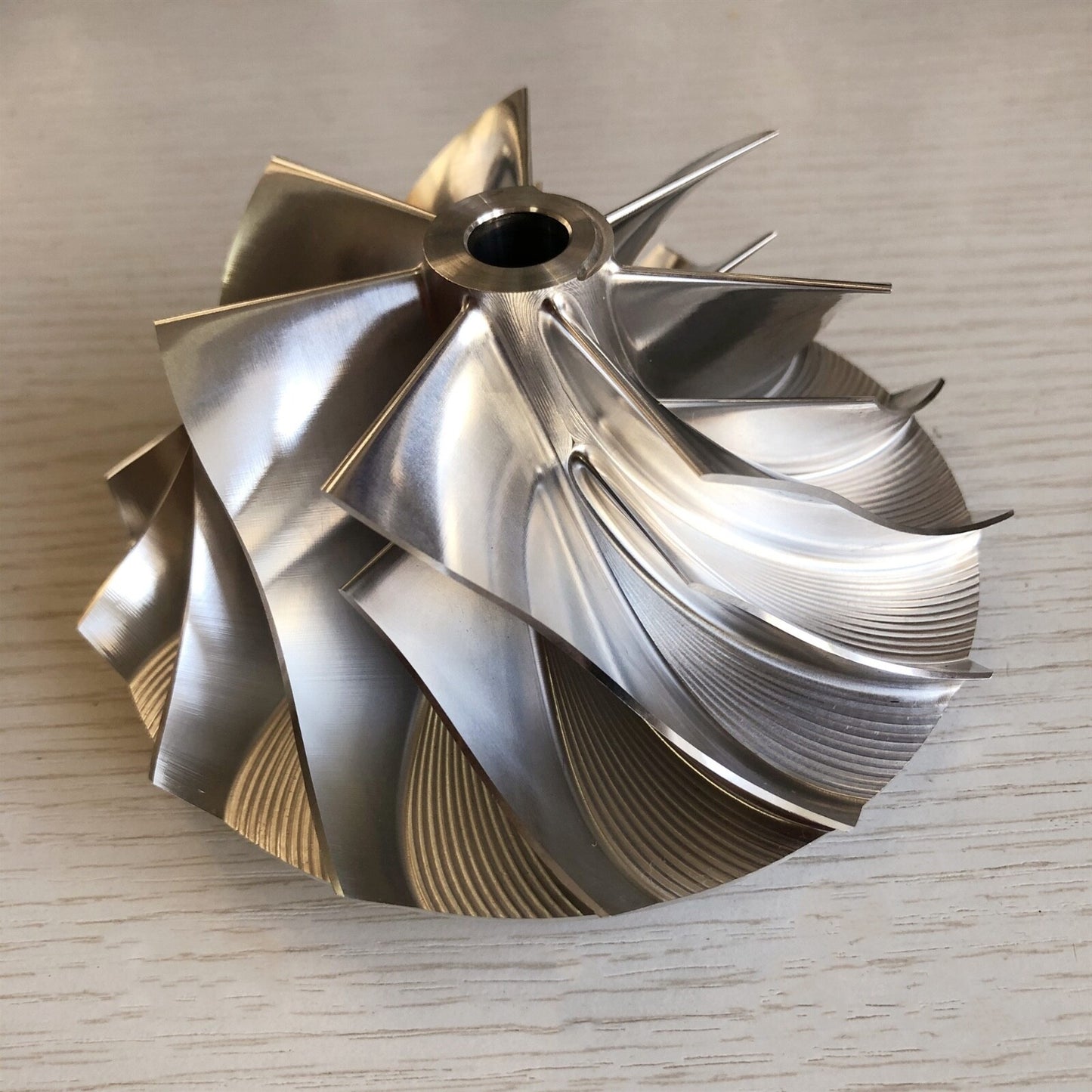 HX60 4040285 80.00/113.01 mm 7+7 Blade Performance Turbine Blank Compressor Wheel