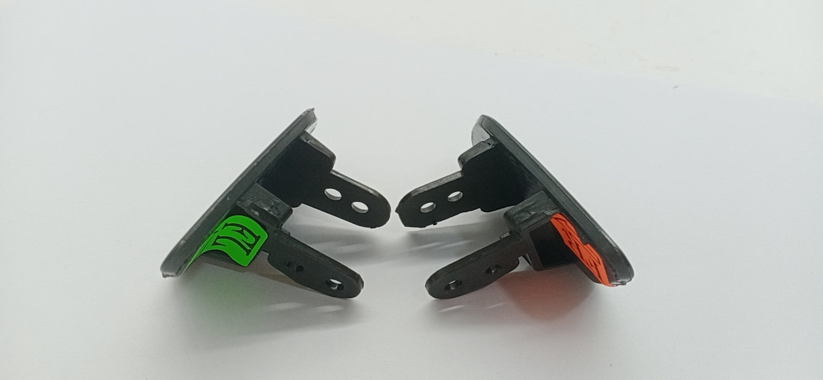 2pcs L + R Head Lamp Washer Nozzle Covers For 07 08-13 for BMW X5 E70 51657199141