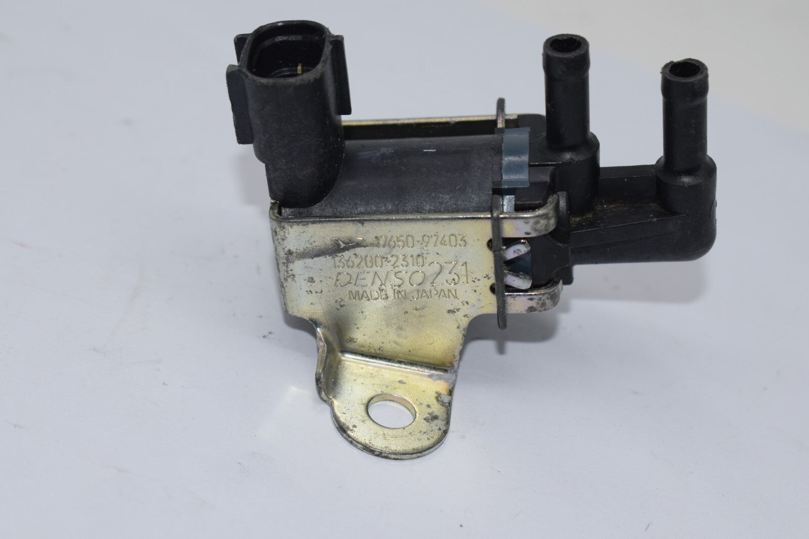 Vacuum solenoid switching valve, suitable for Dehasselblad YRV M2 1.3 64KW