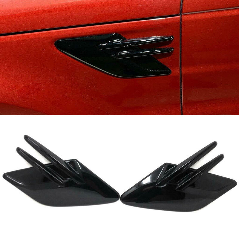A pair of fenders with Air Side Vents Grille, black, for 2018-2022 for Range Rover Sport.