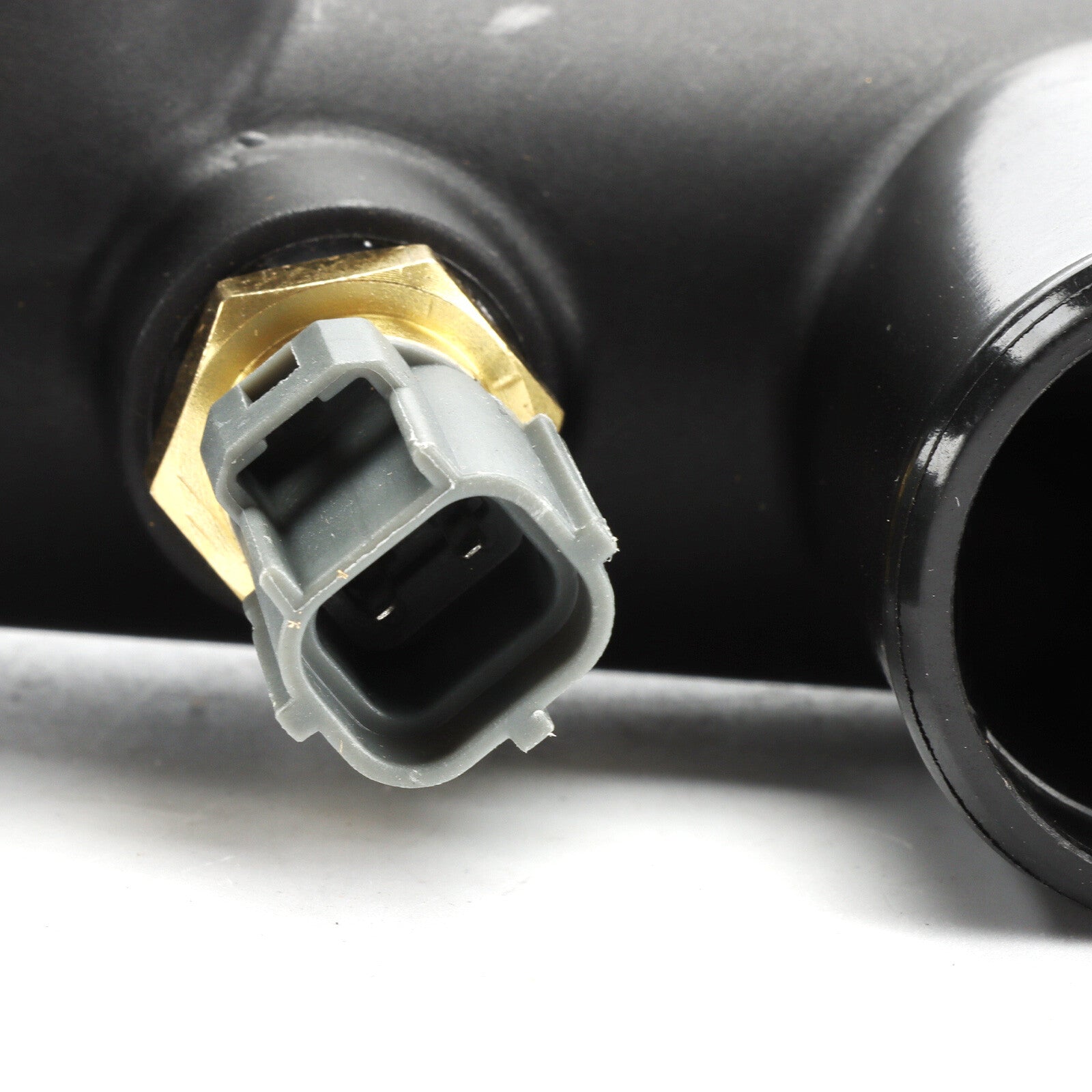 LNA1600AA Thermostat Cover Outlet Pipe w/Sensor for Jaguar Vanden Plas XJ8 XK8