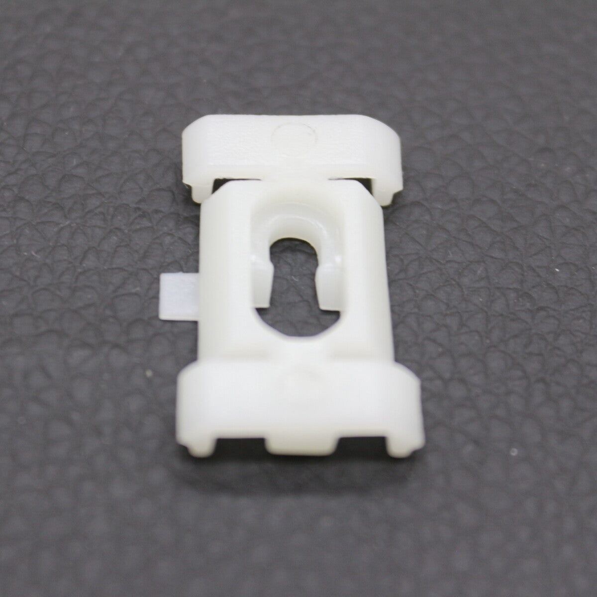 10 Pcs For GM Vinyl Top Roof Molding Trim RETAINING Mounting CLIP 15633873