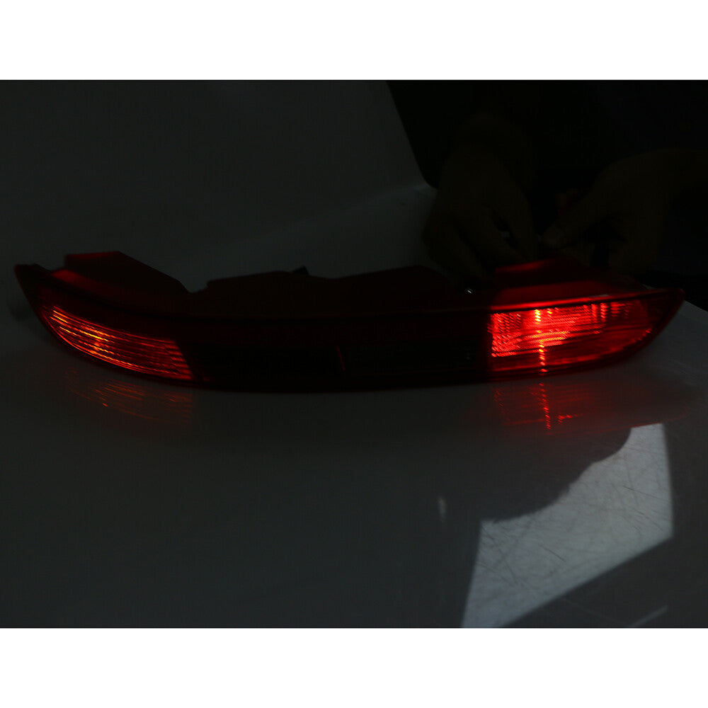 Two rear fog lights with reverse taillights for 2016-2018 for Audi Q3 (left + right, red).