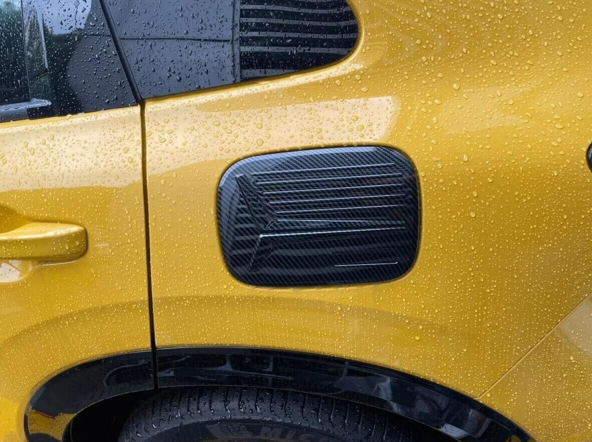 Carbon Fiber Outer Fuel Lid Petrol Gas Tank Cover Trim for Honda HR-V [US] 2023+