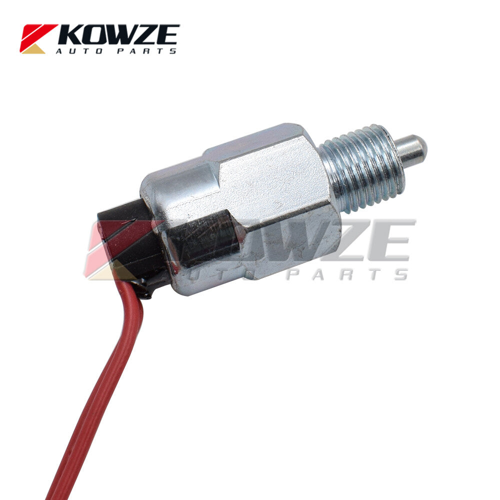 Freewheel Clutch Switch MR196931 for Mitsubishi Pajero Montero 2nd
