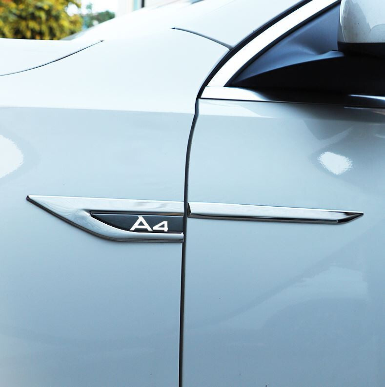 Suitable for Audi for A4 car keychain/key ring, dark green leather horseshoe buckle gift.