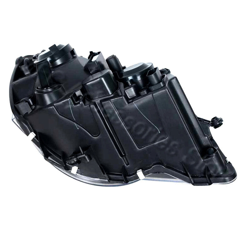 A pair of front bumper fog lights and black headlight assemblies are suitable for Volkswagen POLO 9N3 2006-2010.