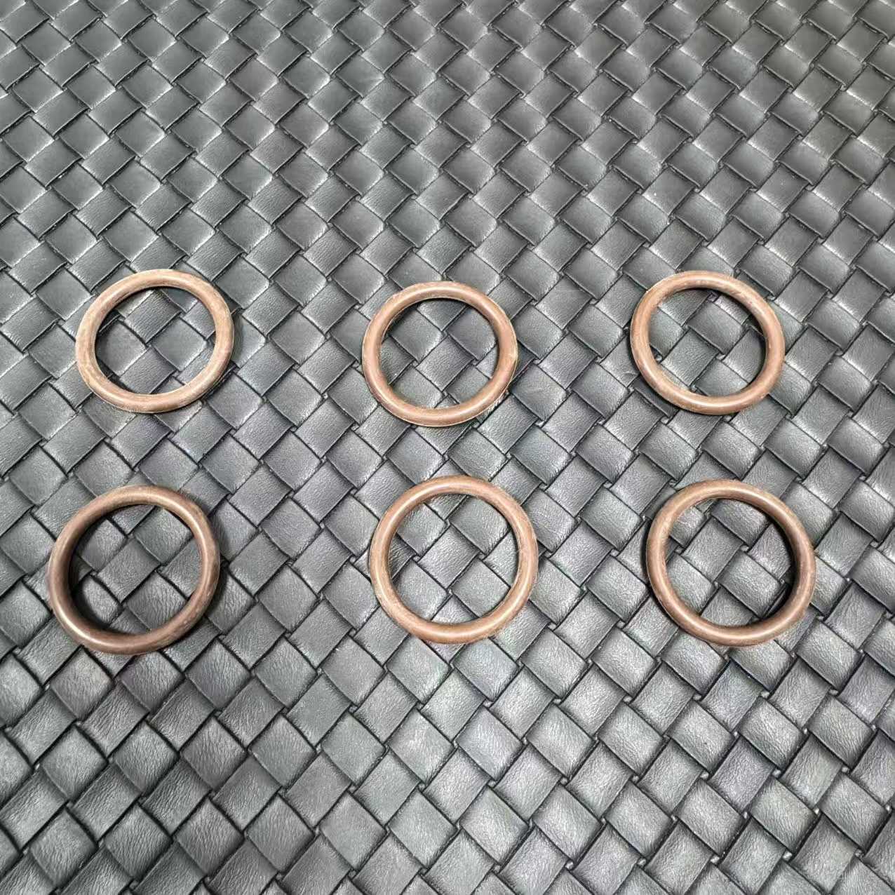 WHT003732 Engine Oil Pump Gasket for Audi R8 42