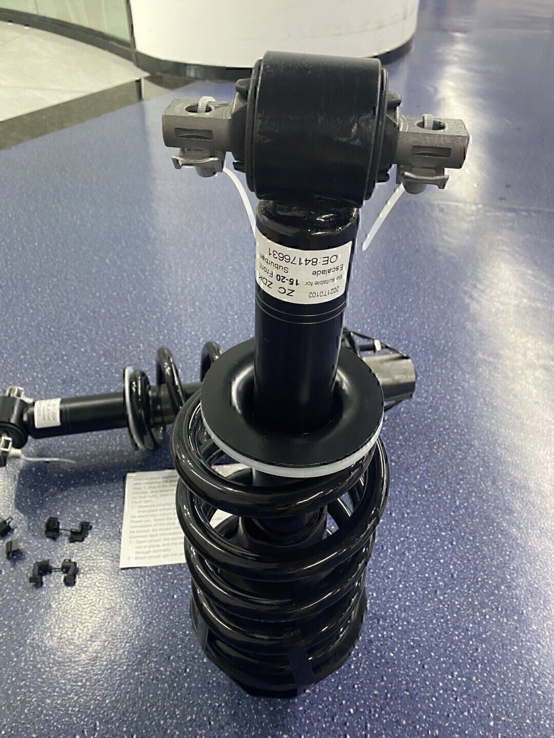 2x Front Shock Struts Assys Fit for Escalade Tahoe for GMC for Sierra Denali 1500 84176631