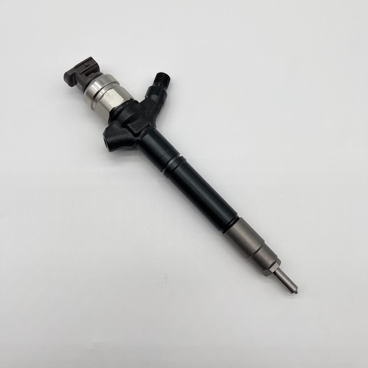095000-9730 23670-59035 Injector for Fits for Toyota for Land Cruiser V8 D-4D
