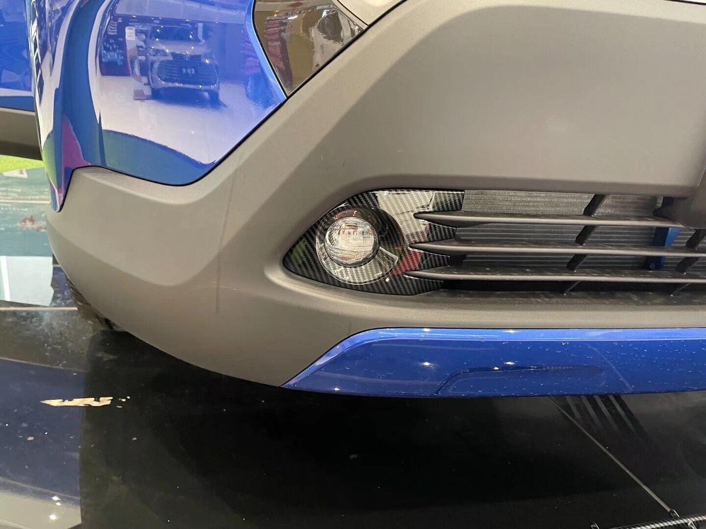 Cross-shaped front fog light cover panel trim for Toyota for Corolla 2022-2024