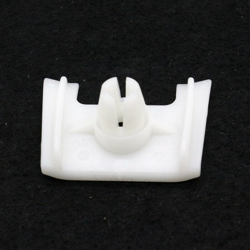 8-pack 51131875898 Molded clamp nuts suitable for BMW E24 E82 635CSi 528e 524td M5 M6