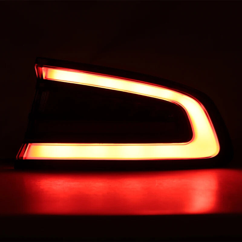 1Pcs LH Tail Lights for Dodge Charger 2015 2016 Stop Brake Lamp Turn Signal Lamp