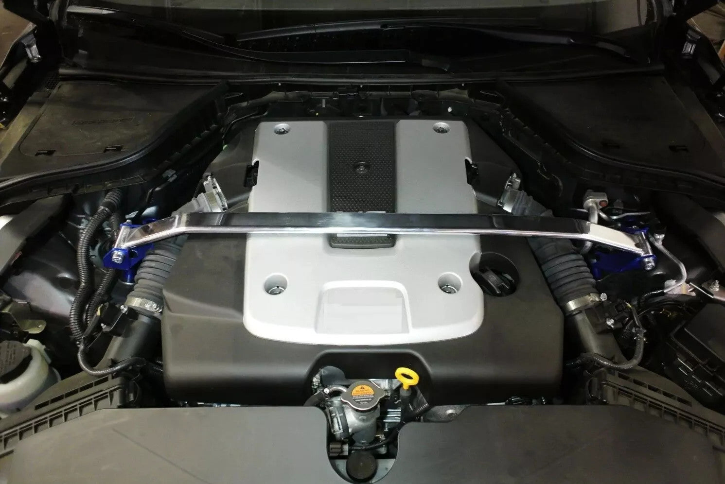 Front Engine Upper Suspension Strut Bar Tower Brace for Infiniti Q50 2.0T 14-20