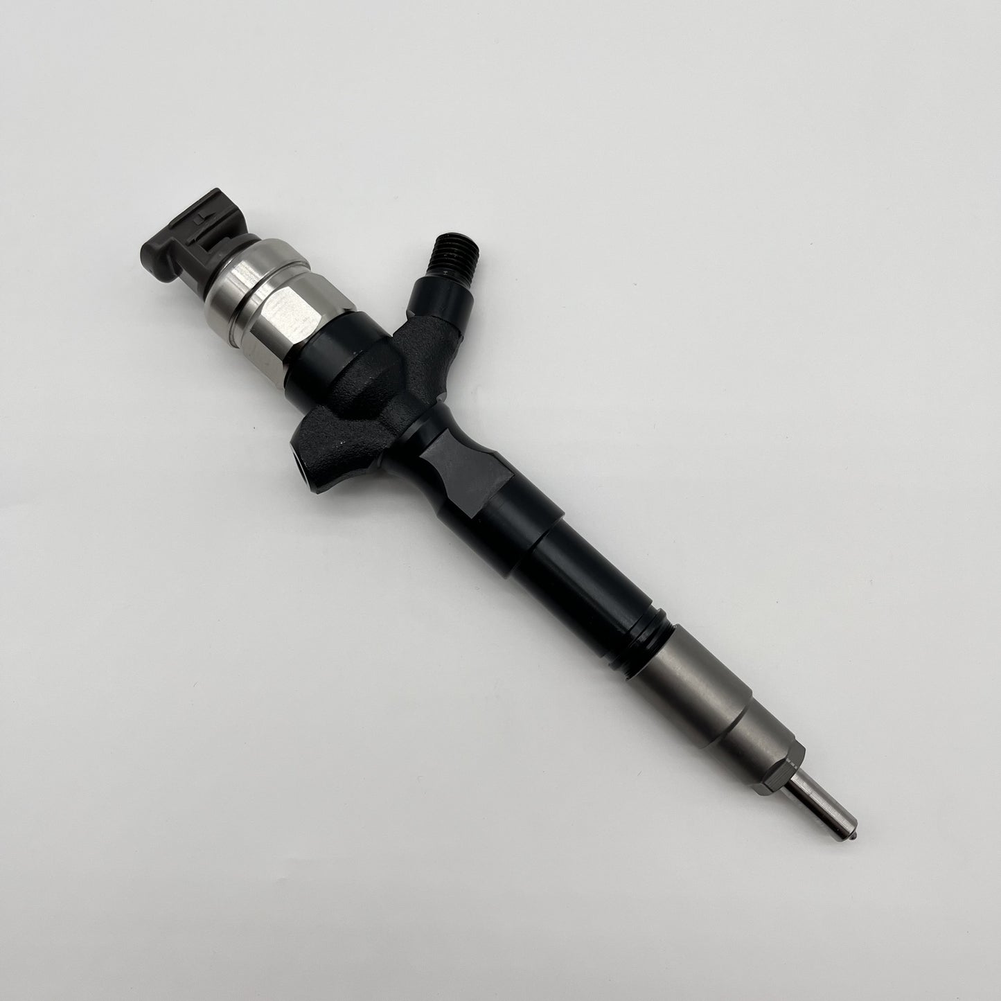 4X Common Rail Fuel Injector 095000-7790 23670-30310 2367030310 for Toyota
