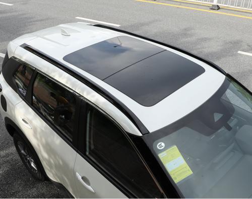 Suitable for 2021 and 2022 for Nissan Rogue, gloss black roof rail side rail luggage compartment cover trim