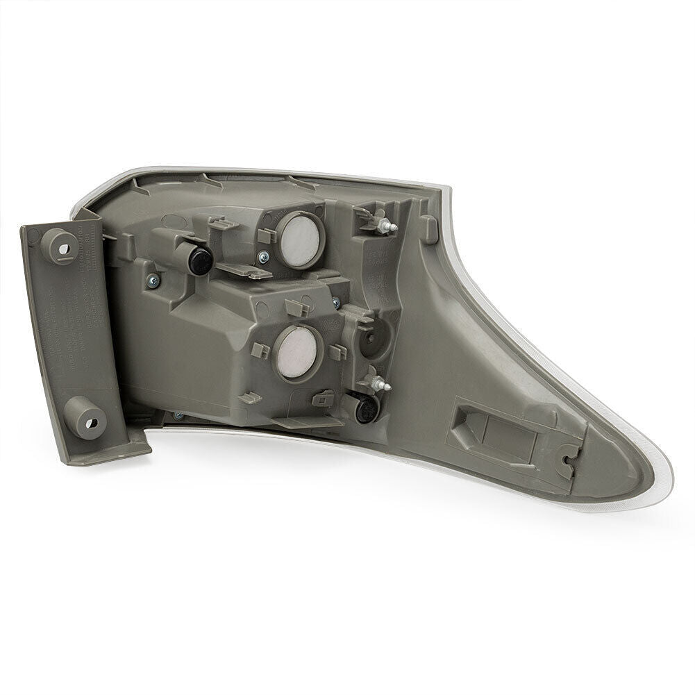 Applicable to for Mitsubishi Outlander 2013, 2014, 2015, right rear taillight (8330A788)