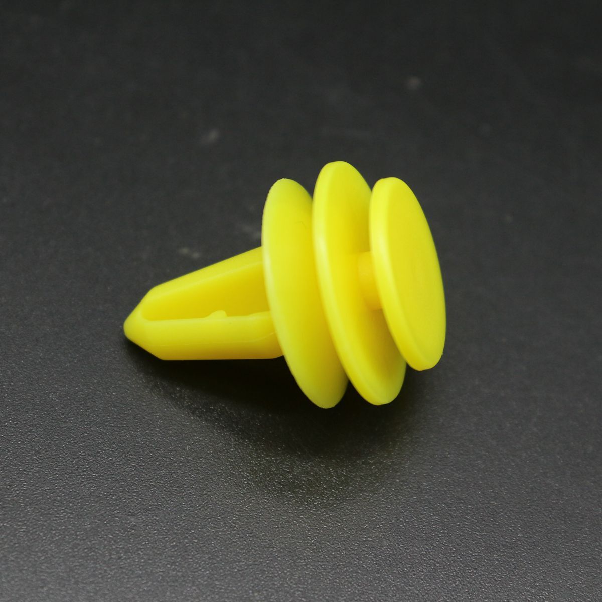 10Pcs Liftgate Retainer Clip for Dodge Durango  for Jeep Grand Cherokee 68085677AA
