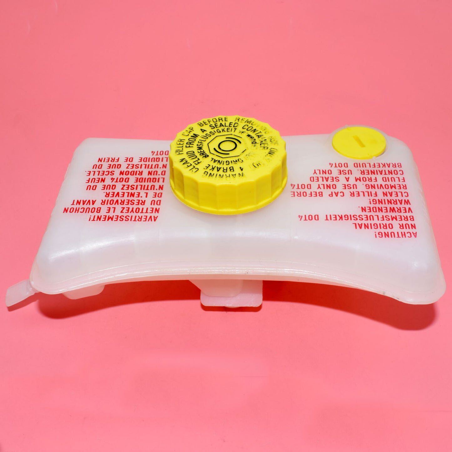 New Brake Fluid Reservoir Tank 8E0611301G for Audi A4 A6 S4 Quattro 2002-2011