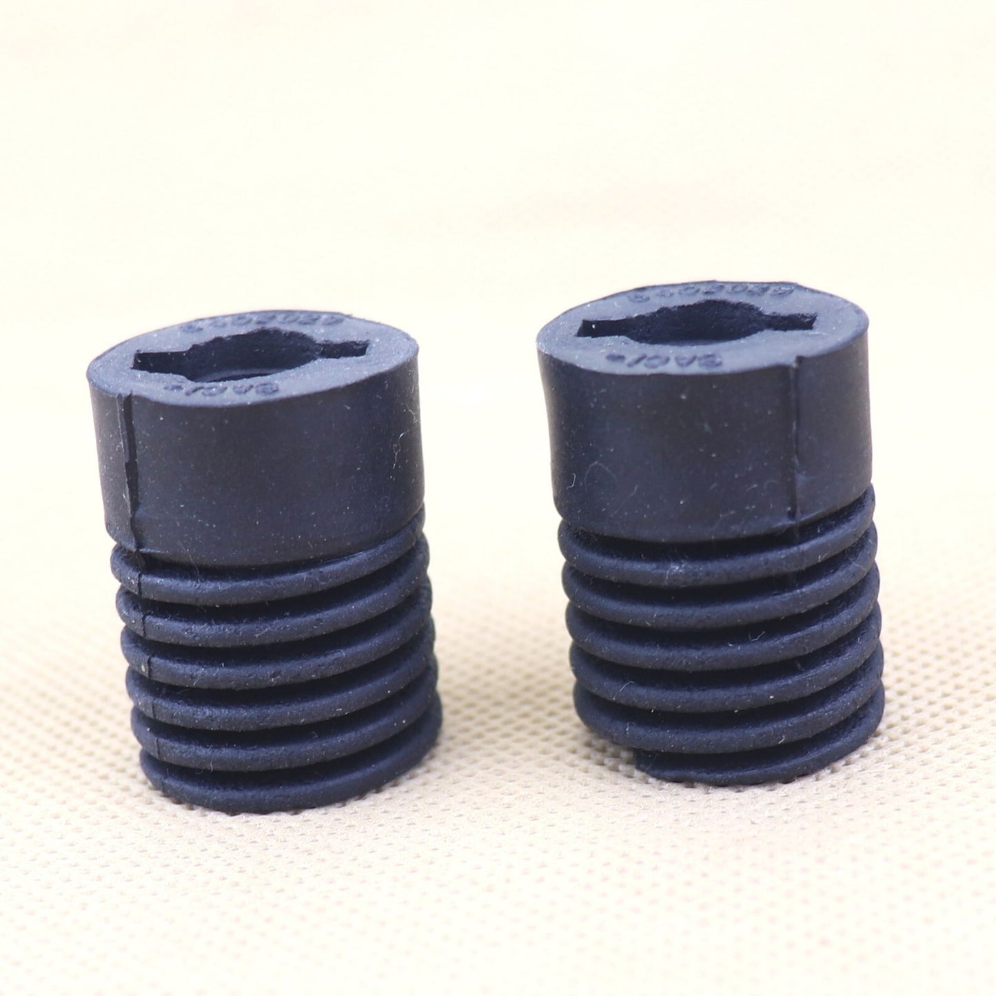2-pack of hooded black rubber bumper pads suitable for Toyota for Lexus IS250 IS350 9054115004