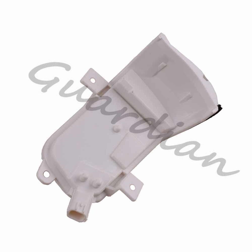 The turn signal indicator light on the rearview mirror (LH) is applicable to the for Honda Jazz Hatchback GE. (09-13)