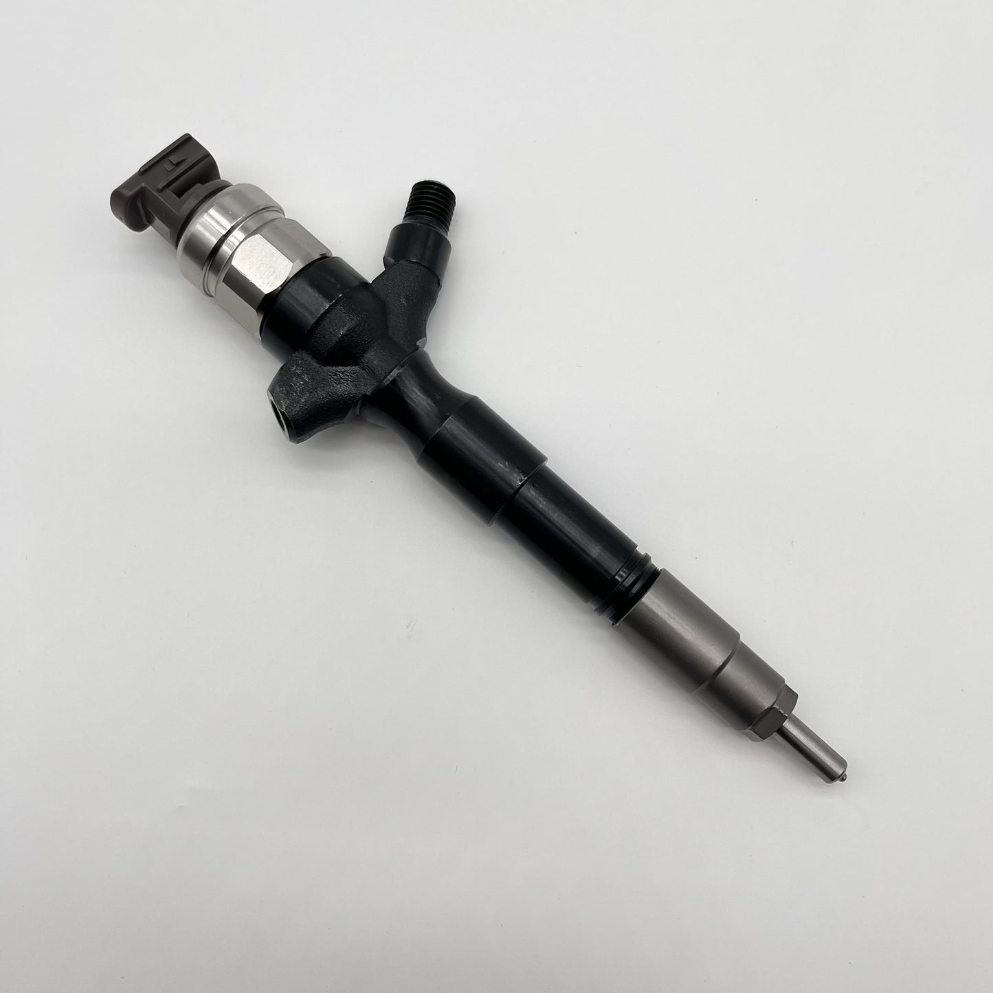 095000-7700 23670-51030 Fuel Injector Assembly for Toyota 1VDFTV for Land Cruiser