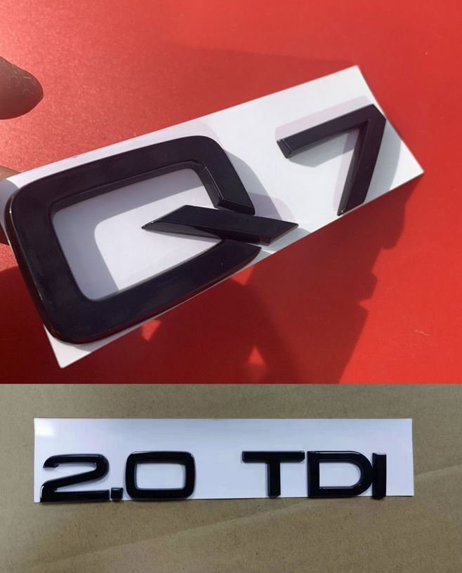 Carbon fiber leather pink car keychain/key ring with horseshoe buckle for Audi A3