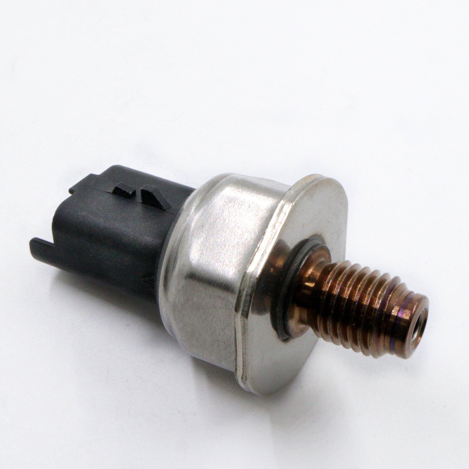 new 85PP03-03 85PP0303 28389848 fuel pressure sensor for Ford Focus.