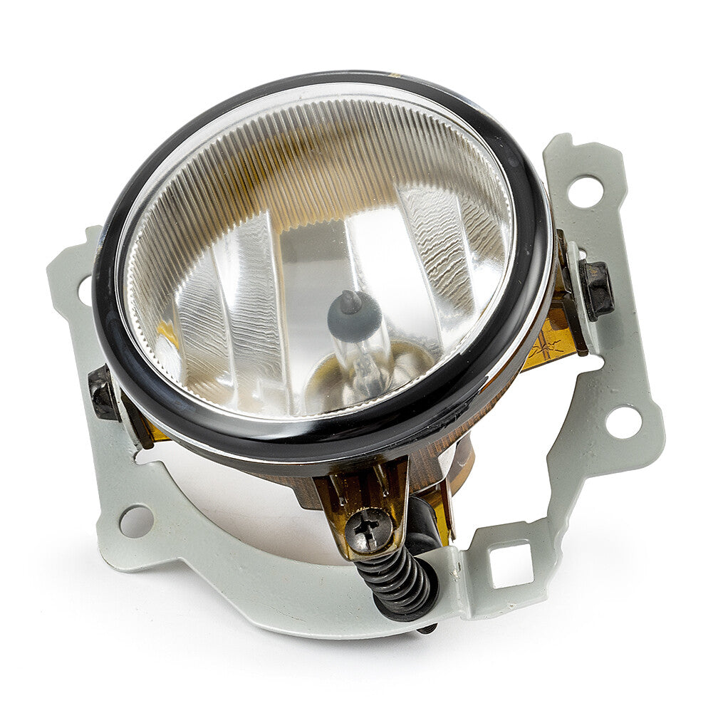 Fog light with bulb 8321A669, suitable for Mitsubishi Outlander 2016-2019 models.
