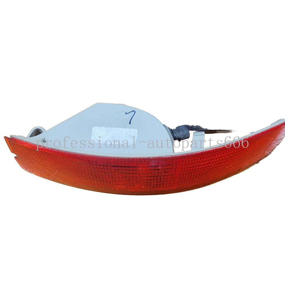 31213647 Left driver's side rear bumper reflector for 2007-2014 for Volvo CX90