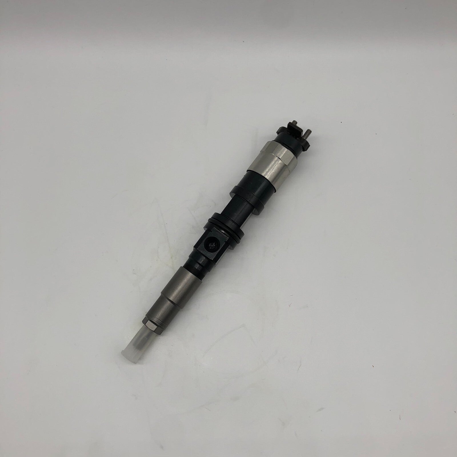 Diesel Fuel Injector 095000-5050 RE507860 for Engine Tractor 6045