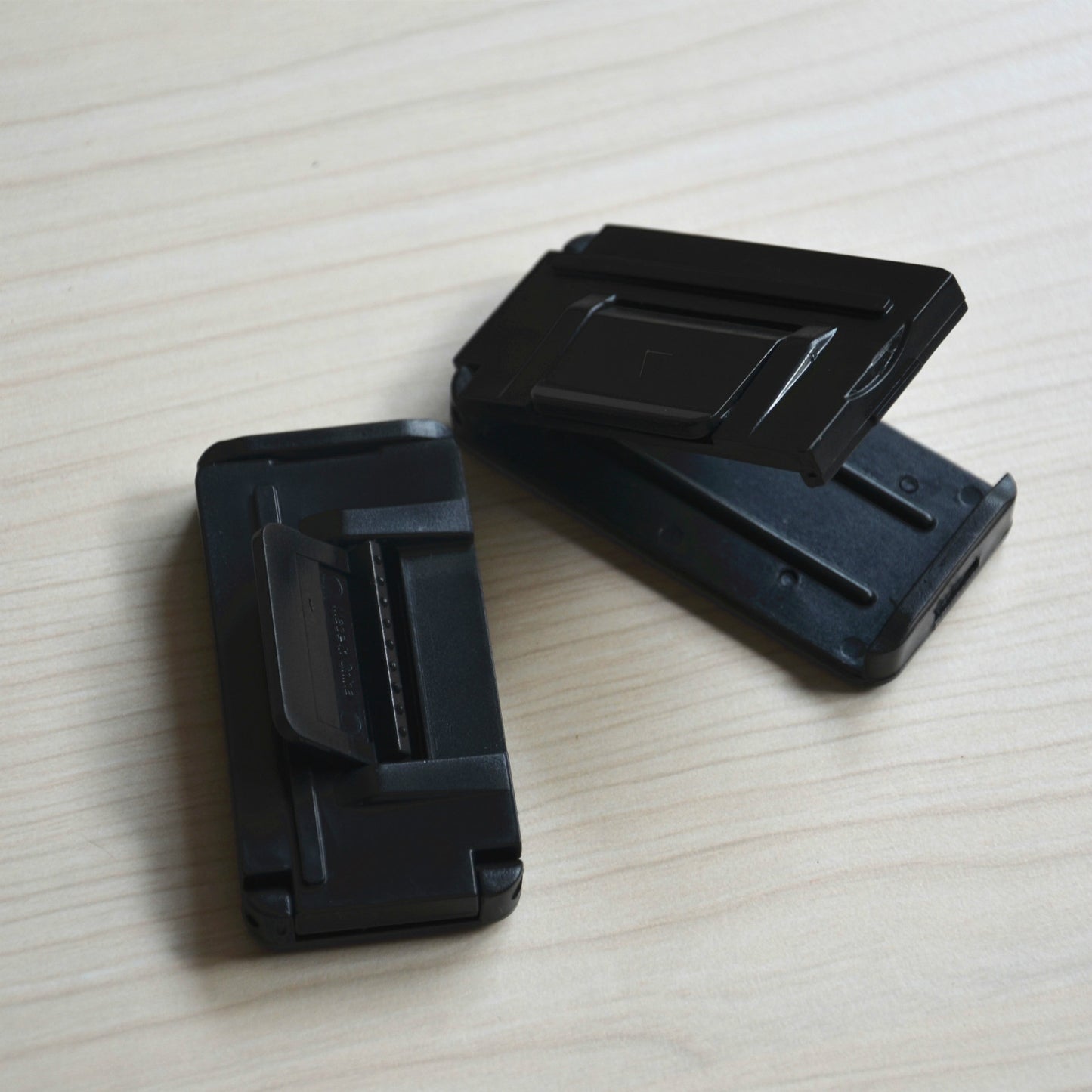 2x Car for Seat Belt Adjuster Clip Belt Strap Clamp Shoulder Improves Comfort Safety